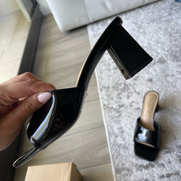 Black Block Heels - Picture 3 of 9